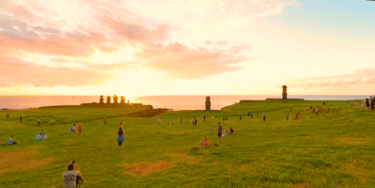 RapaNui AhuTahai Sunset：Ahu Tahai, Easter Island (Sunset)